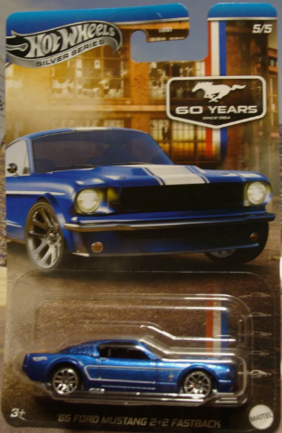 Hot Wheels ´65 Ford Mustang 2+2 Fastback - CHASE - kovový podvozok, svetlejšia modrá metalíza ako základný model